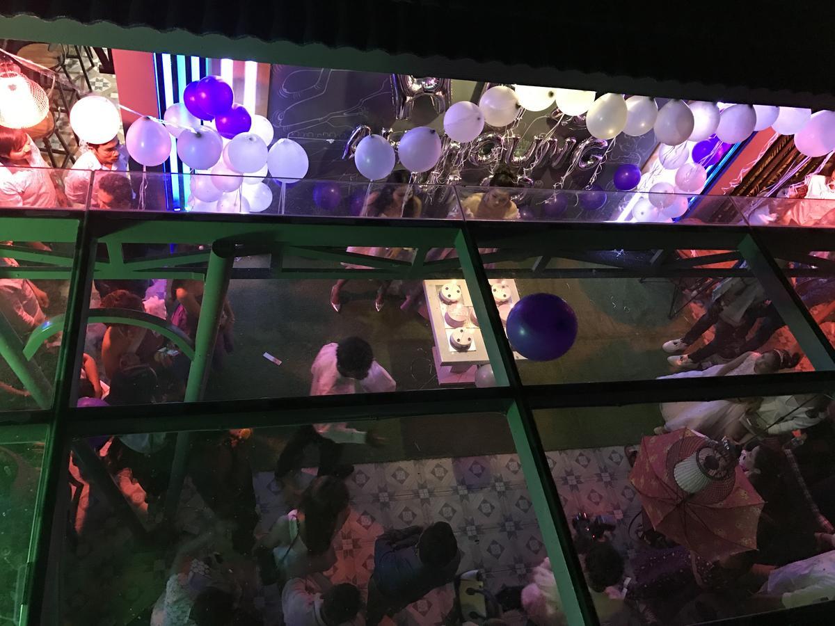 Jasmine Hotel& Sky Bar Баттамбанг Экстерьер фото